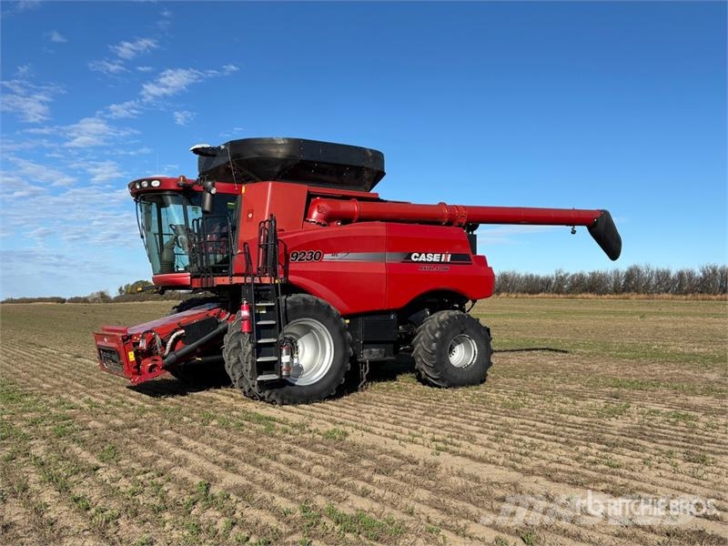 Case IH 9230 Combine harvesters
