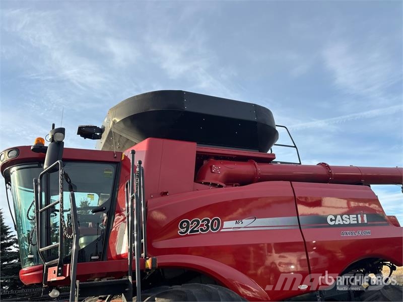 Case IH 9230 联合收割机