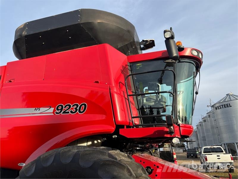 Case IH 9230 联合收割机