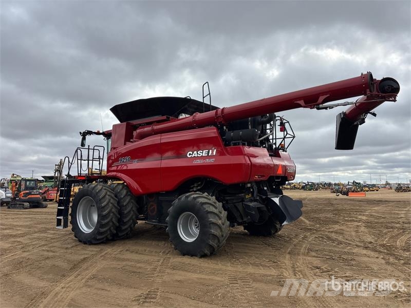 Case IH 9250 Combine Harvester Mietitrebbiatrici