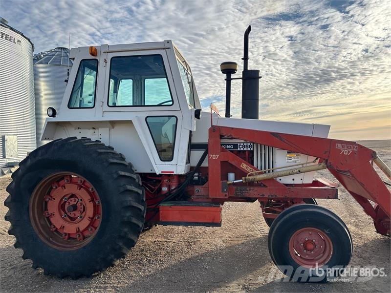Case IH 970 2WD Tractor Трактори