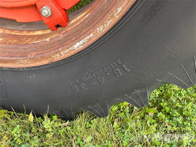 Case IH 970 2WD Tractor Traktorer