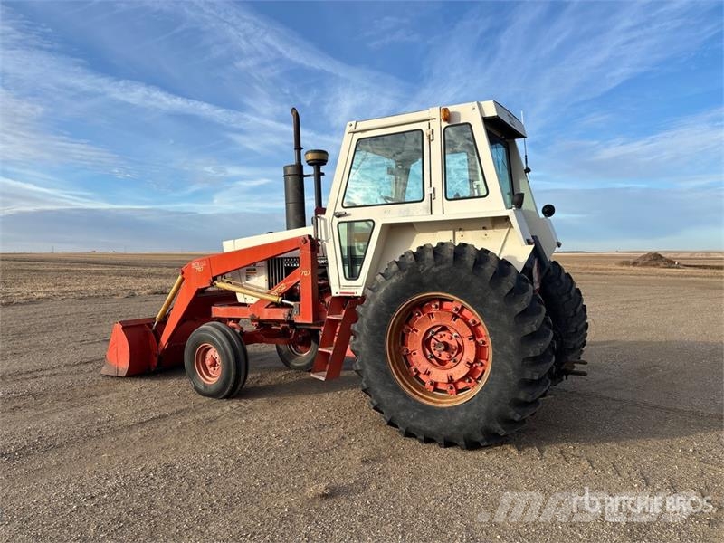 Case IH 970 2WD Tractor Трактори