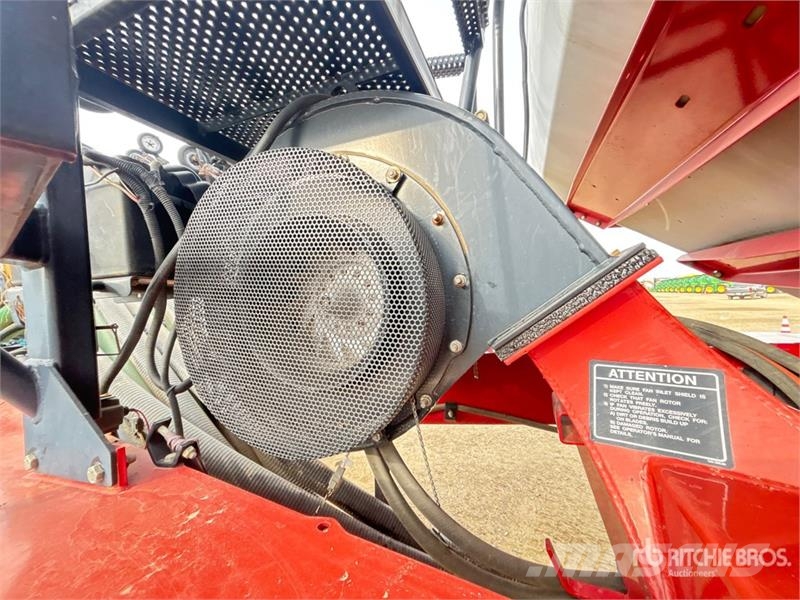 Case IH ADX3430 430 bu Tow-Behind Air Cart Kylvökoneet