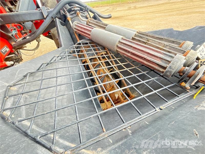 Case IH ADX3430 430 bu Tow-Behind Air Cart Kylvökoneet