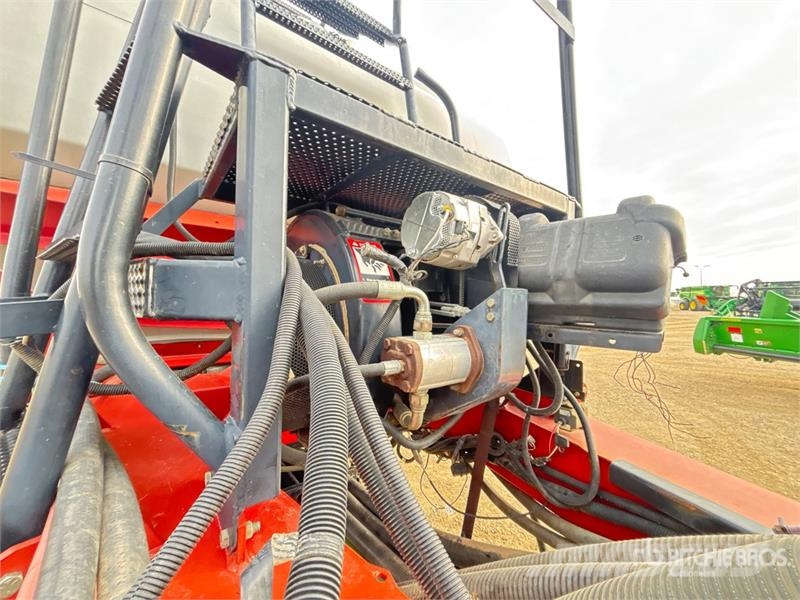 Case IH ADX3430 430 bu Tow-Behind Air Cart Kylvökoneet