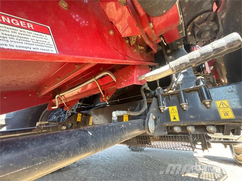 Case IH Axial-Flow 8120 Combine Harvester Mietitrebbiatrici