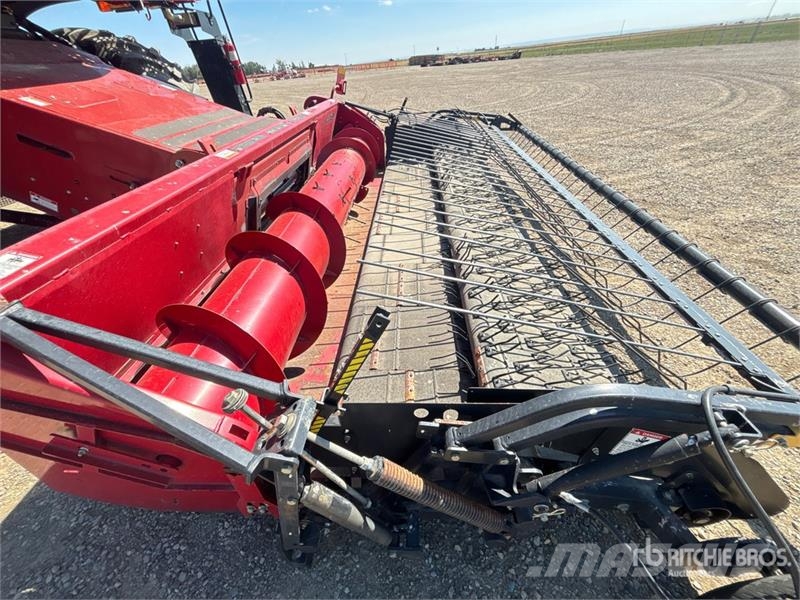 Case IH Axial-Flow 8120 Combine Harvester Mietitrebbiatrici