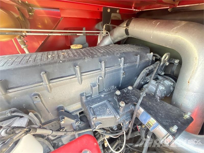 Case IH Axial-Flow 8120 Combine Harvester Mietitrebbiatrici