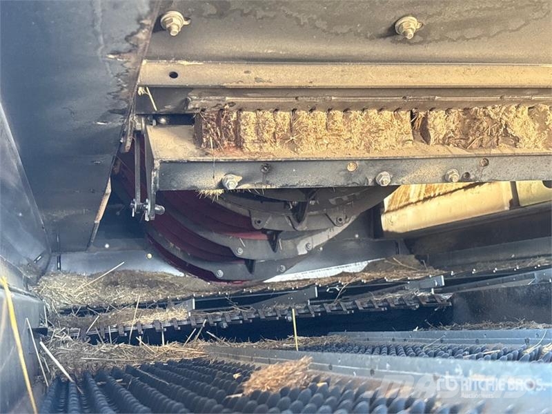 Case IH Axial-Flow 8120 Combine Harvester Mietitrebbiatrici