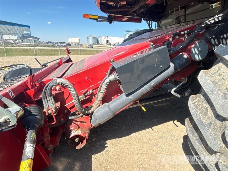Case IH Axial-Flow 8120 Combine Harvester Mietitrebbiatrici