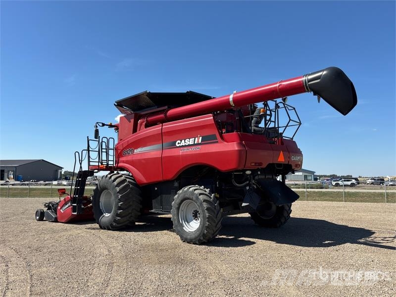 Case IH Axial-Flow 8120 Combine Harvester Mietitrebbiatrici