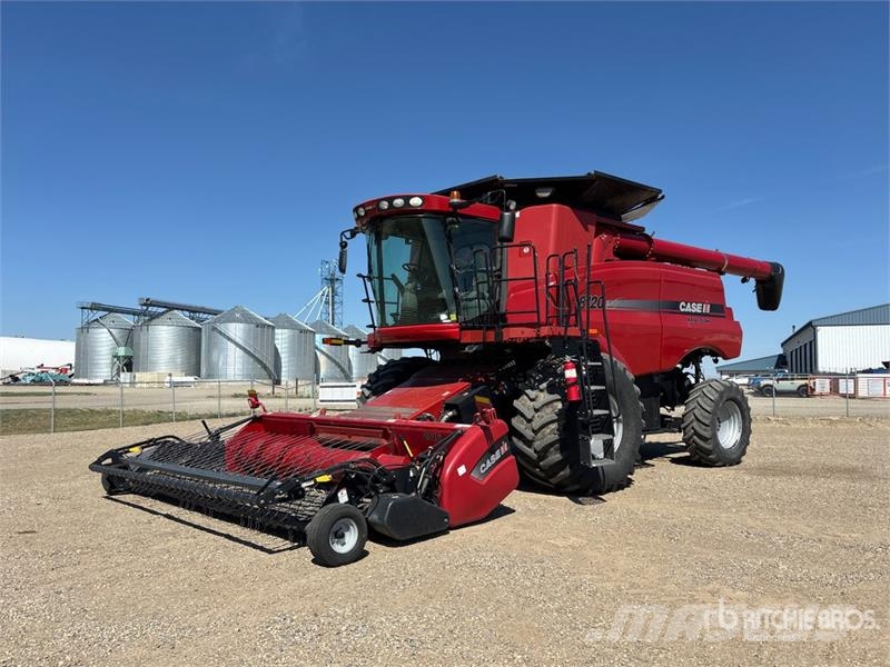 Case IH Axial-Flow 8120 Combine Harvester Mietitrebbiatrici