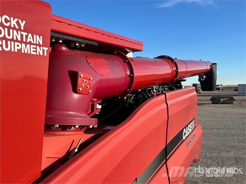Case IH Axial-Flow 8240 Combine Harvester Combine harvesters