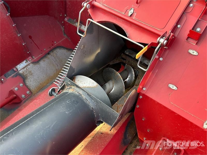Case IH Axial-Flow 8240 Combine Harvester Combine harvesters