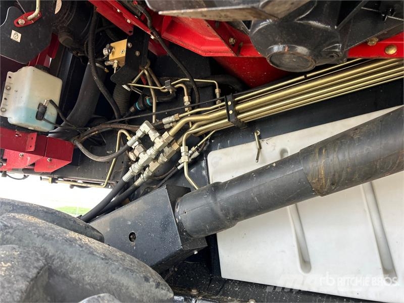 Case IH Axial-Flow 9230 Combine Harvester Kombinované zberacie stroje