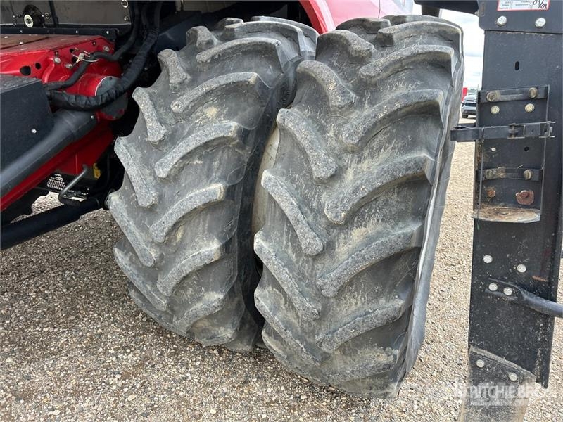 Case IH Axial-Flow 9230 Combine Harvester Kombinované zberacie stroje