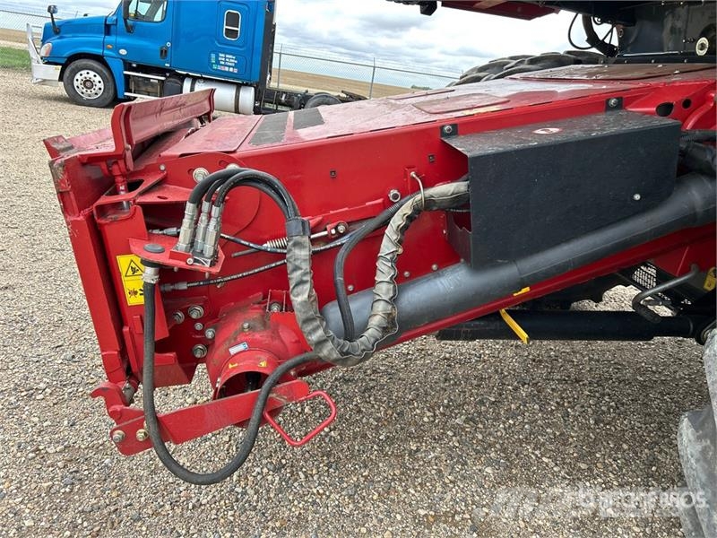 Case IH Axial-Flow 9230 Combine Harvester Kombinované zberacie stroje