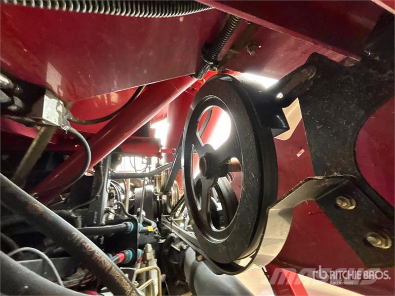 Case IH Axial-Flow 9230 Combine Harvester Kombinované zberacie stroje