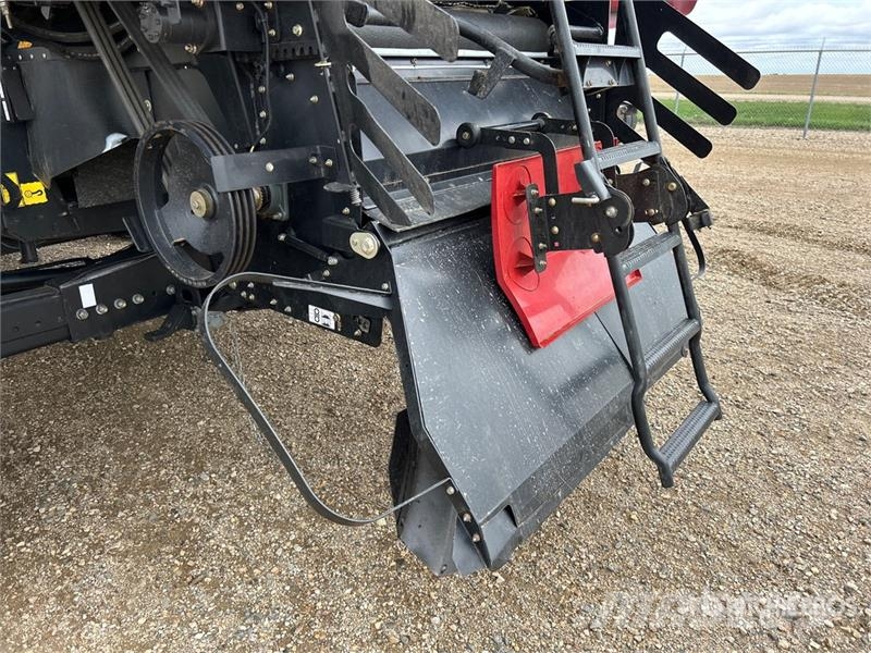 Case IH Axial-Flow 9230 Combine Harvester Kombinované zberacie stroje