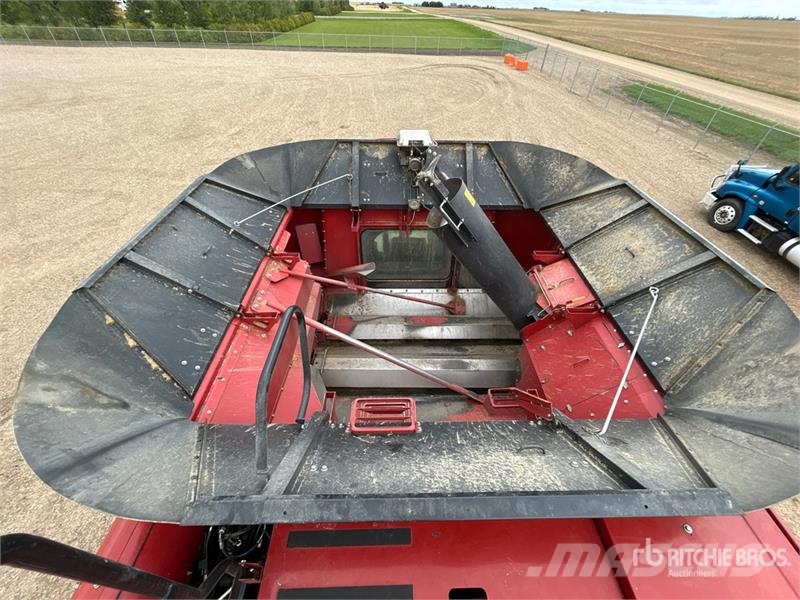 Case IH Axial-Flow 9230 Combine Harvester Kombinované zberacie stroje
