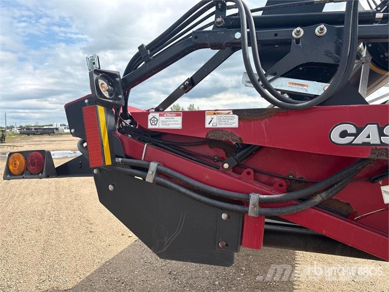 Case IH DX362 36 ft Draper Windrower Header Vālotāji