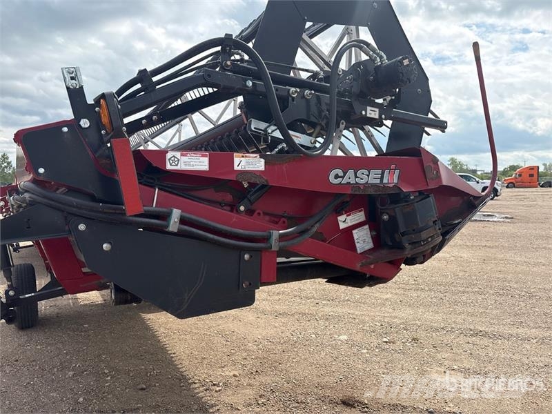 Case IH DX362 36 ft Draper Windrower Header Vālotāji