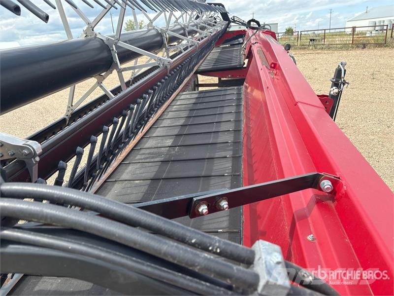 Case IH DX362 36 ft Draper Windrower Header Vālotāji