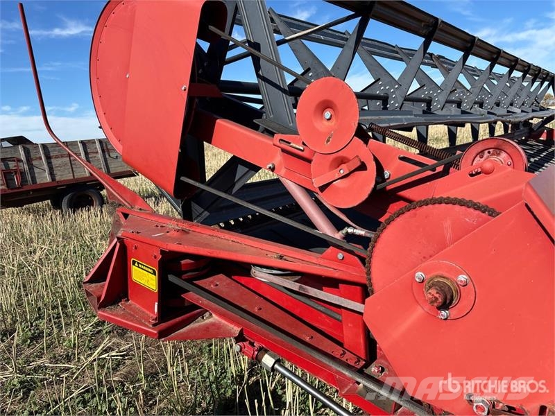 Case IH International 8230 30 ft Pull Type Swather Windrow Segadoras hileradoras