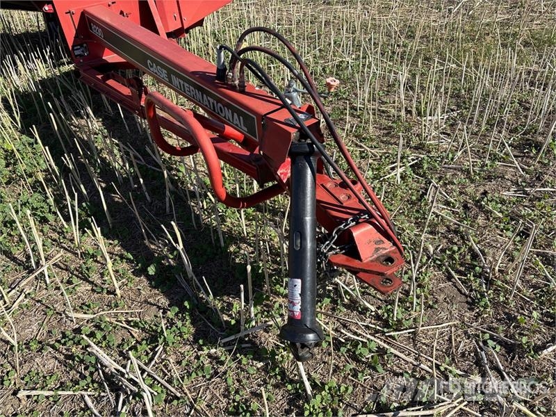 Case IH International 8230 30 ft Pull Type Swather Windrow Segadoras hileradoras