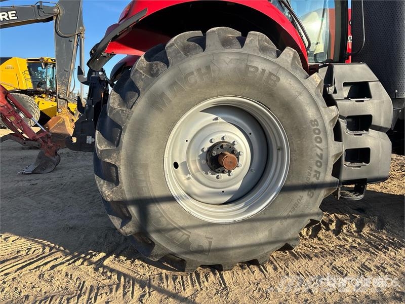 Case IH Magnum 250 4WD Tractor الجرارات