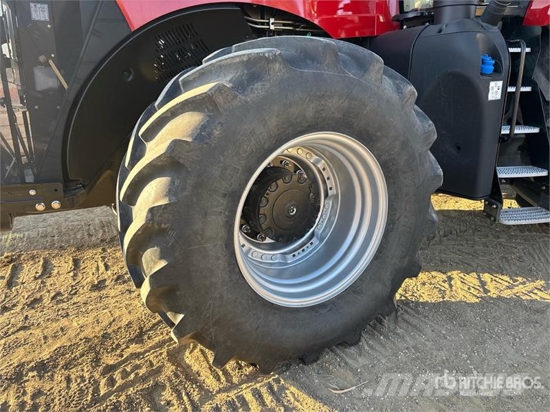 Case IH Magnum 250 4WD Tractor الجرارات