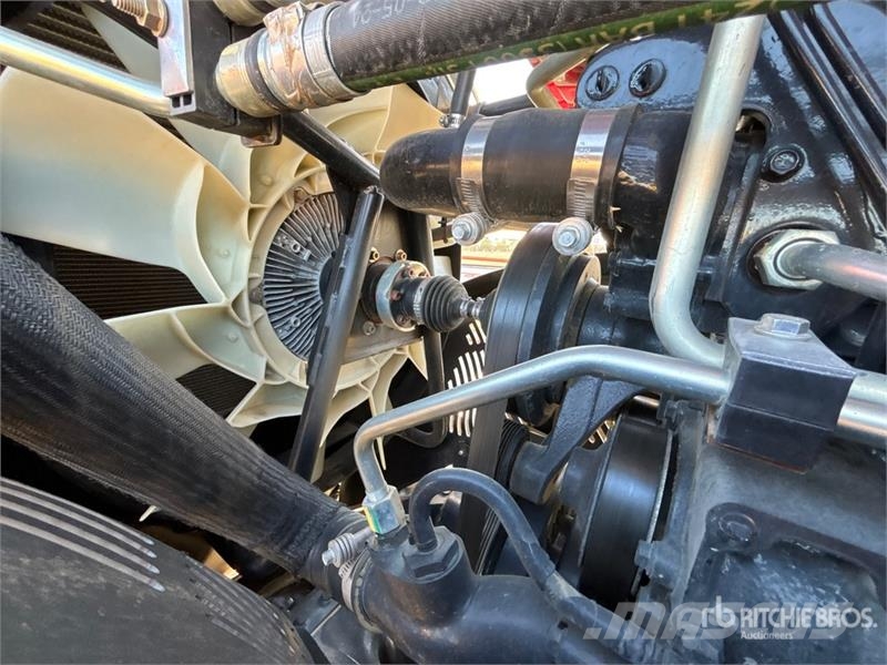 Case IH Magnum 250 4WD Tractor الجرارات