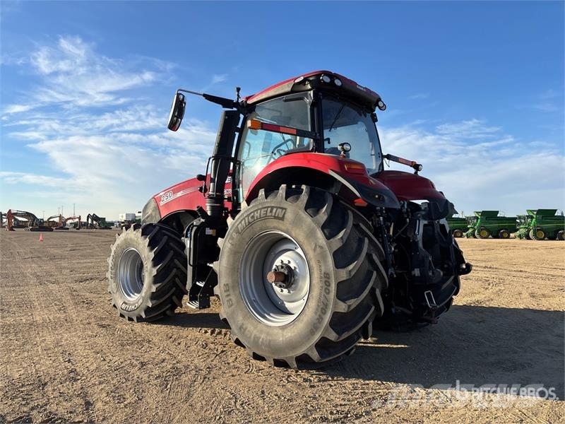 Case IH Magnum 250 4WD Tractor الجرارات