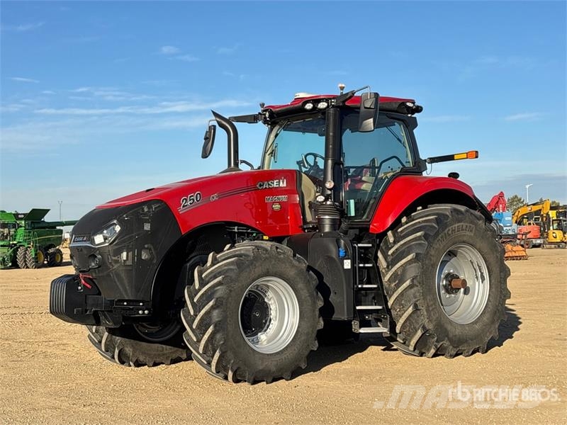Case IH Magnum 250 4WD Tractor الجرارات