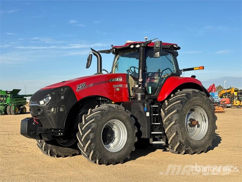 Case IH Magnum 250 4WD Tractor الجرارات