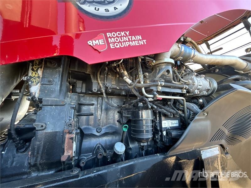 Case IH Magnum 340 4WD Tractor الجرارات