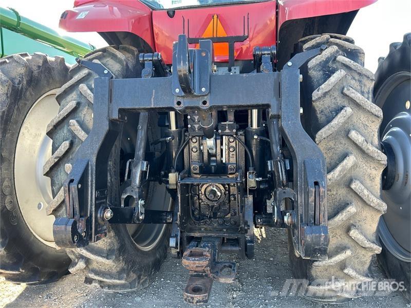 Case IH Magnum 340 4WD Tractor الجرارات