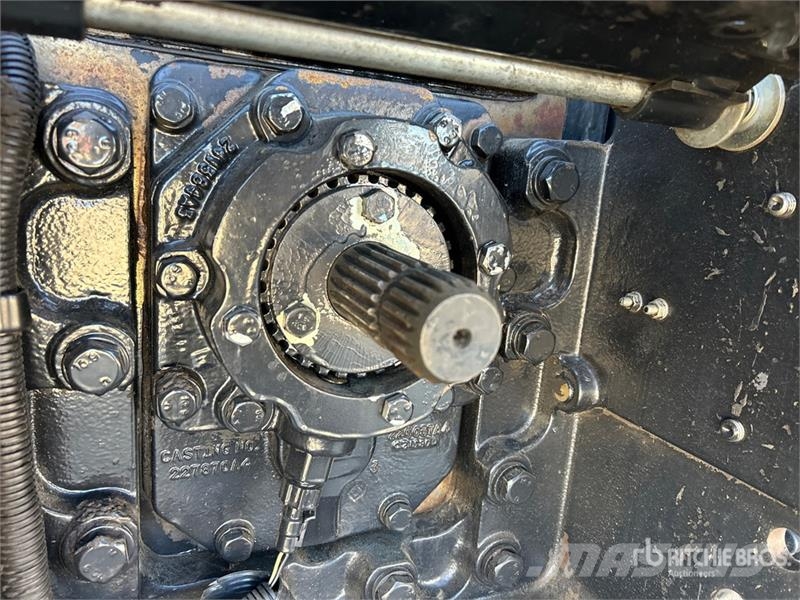 Case IH Magnum 340 4WD Tractor الجرارات