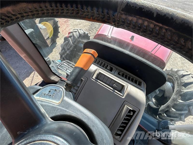 Case IH Magnum 340 4WD Tractor الجرارات