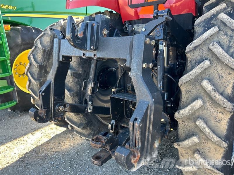 Case IH Magnum 340 4WD Tractor الجرارات