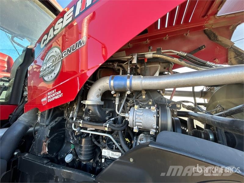 Case IH Magnum 340 4WD Tractor الجرارات