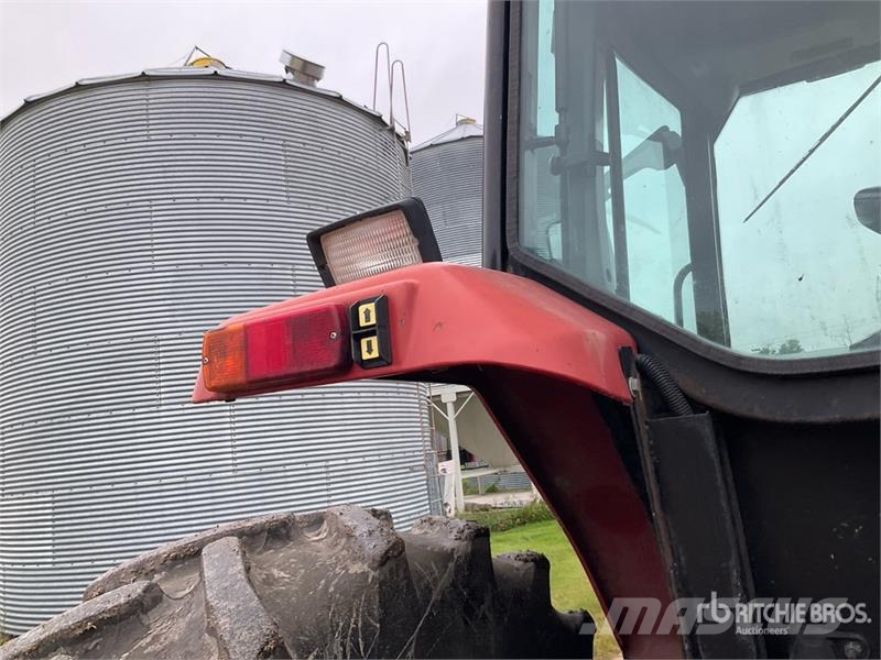 Case IH MX135 4WD Tractor Traktory