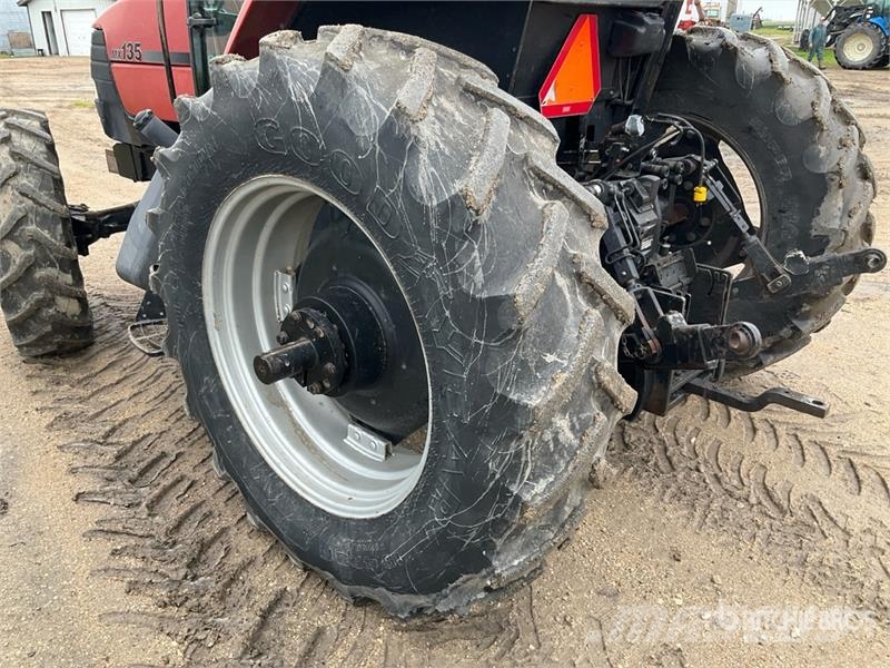 Case IH MX135 4WD Tractor Traktory