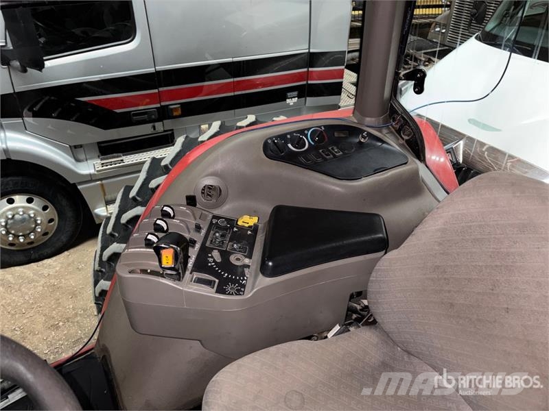 Case IH MX220 4WD Tractor Traktorid