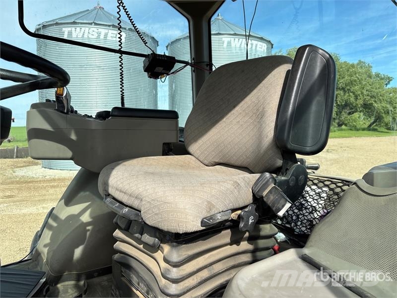 Case IH MX220 4WD Tractor Трактори