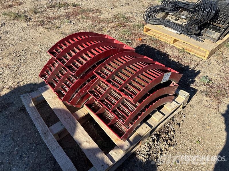 Case IH of (6) Case IH Small Wire Combine Concave Зерноуборочные комбайны