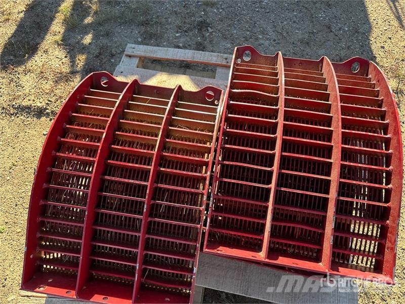 Case IH of (6) Case IH Small Wire Combine Concave Зерноуборочные комбайны