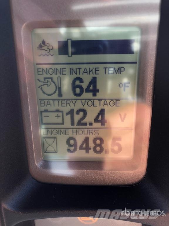 Case IH Patriot 3240 100 ft 4x4 High Clearance Self-Propel رشاشات ذاتية الحركة