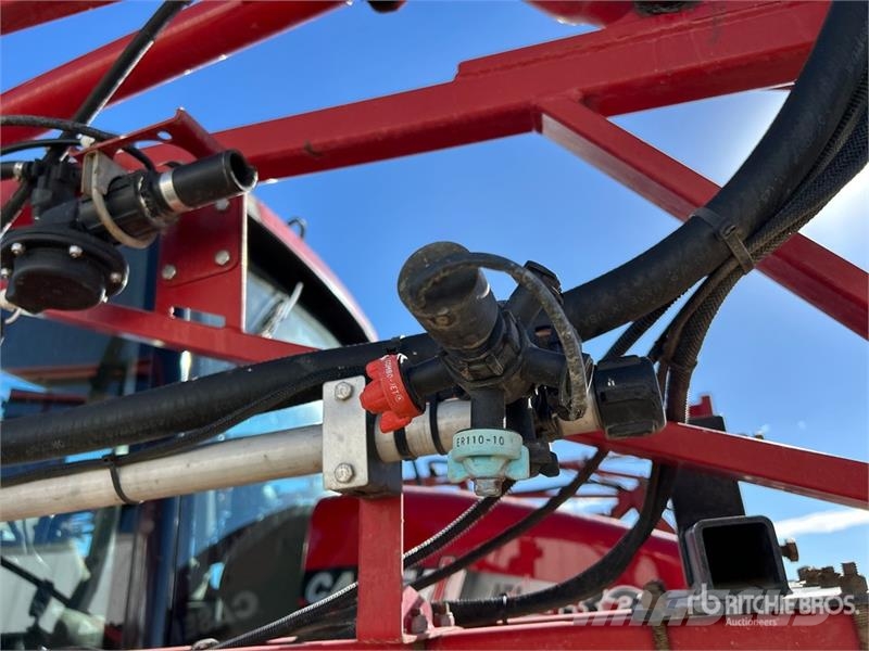 Case IH Patriot 3330 100 ft 4x4 High Clearance Self-Propel رشاشات ذاتية الحركة